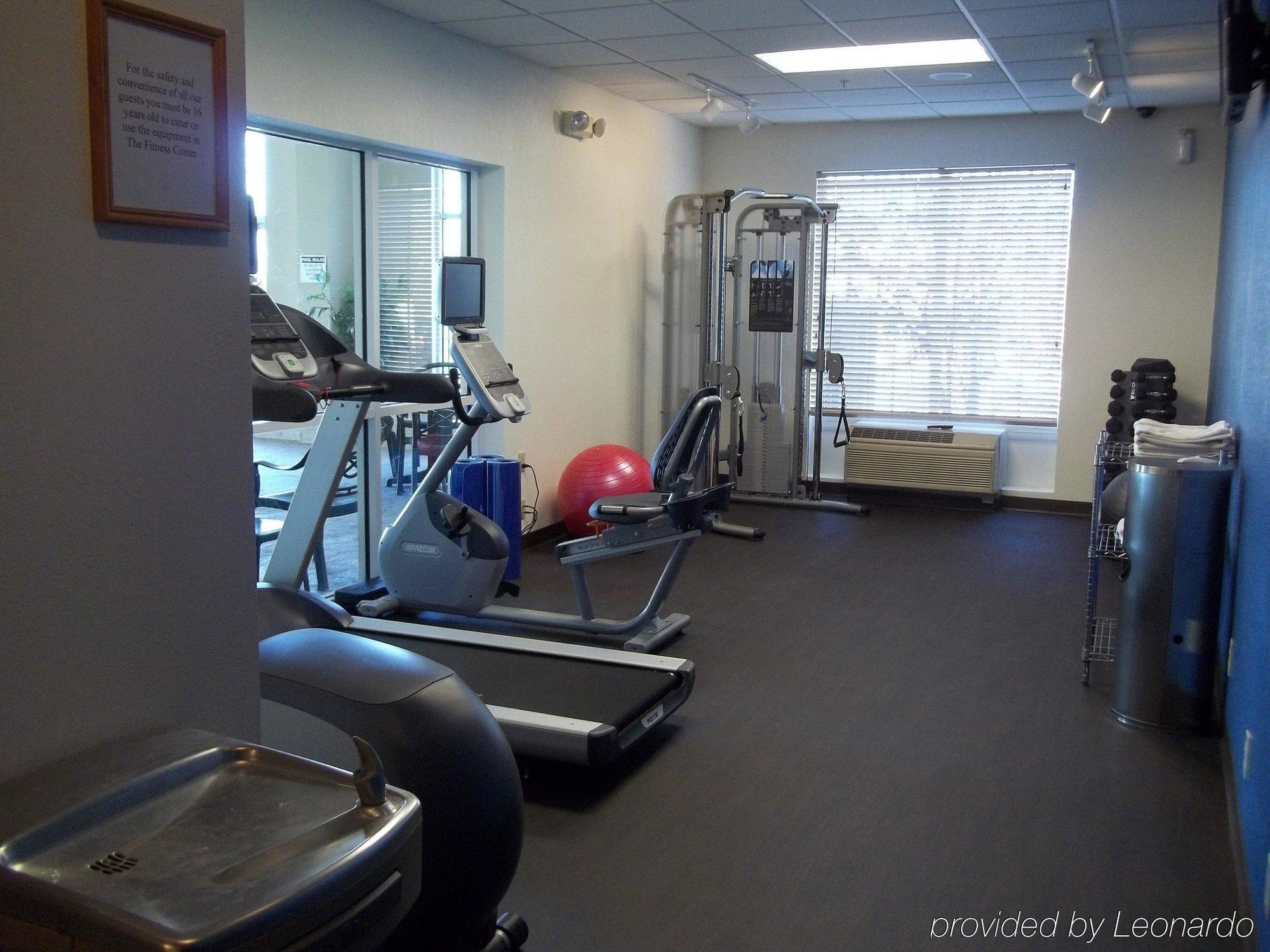 Park Manor Hotel Clifton Park Exteriér fotografie The gym at the 2008 Olympic Village