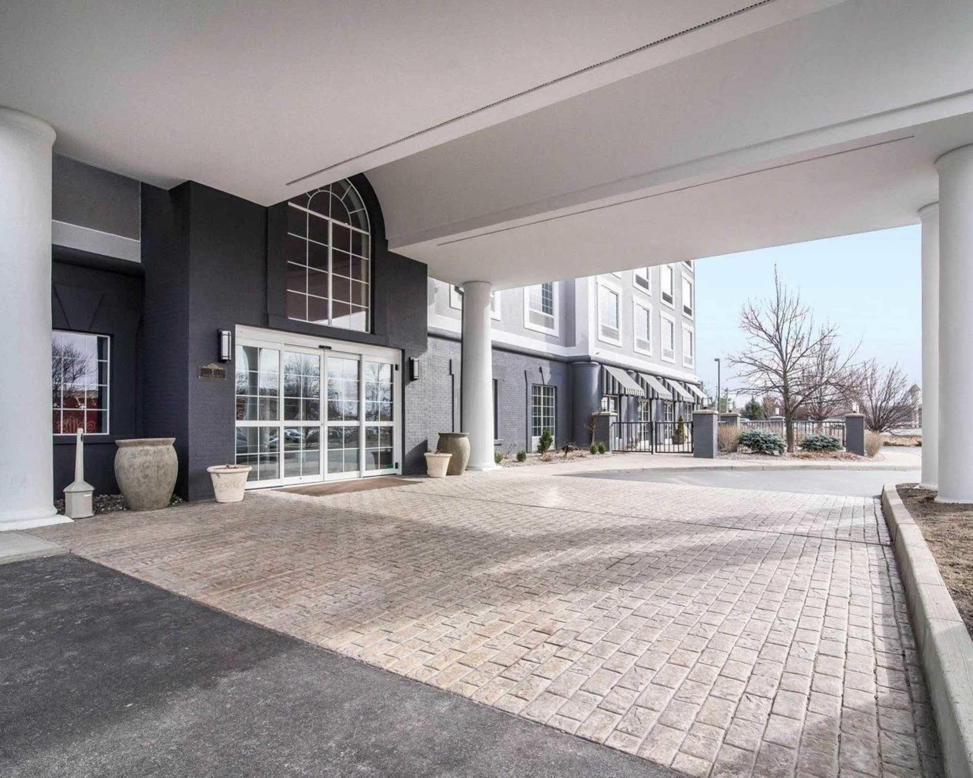 Park Manor Hotel Clifton Park Exteriér fotografie The entrance to the hotel